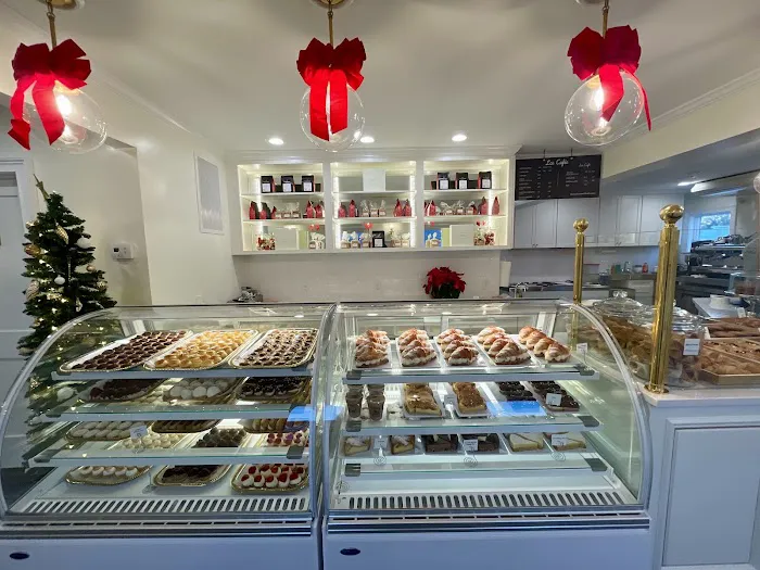 Madrid European Bakery and Patisserie Picture 3