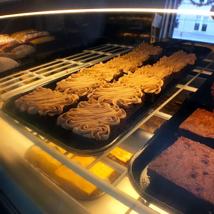 Lou's Bakery Picture 5