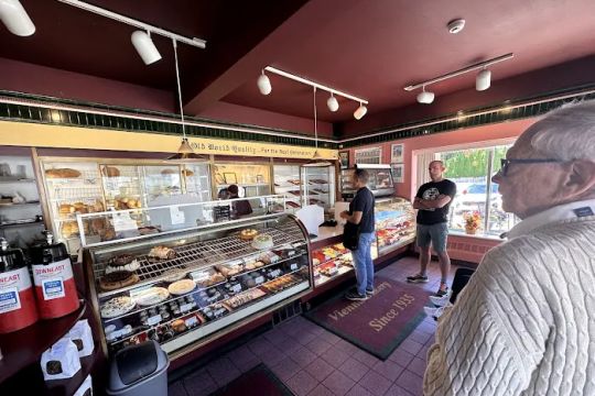 Vienna Bakery
