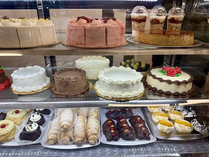 Familia Vallejos Bakery Picture 1