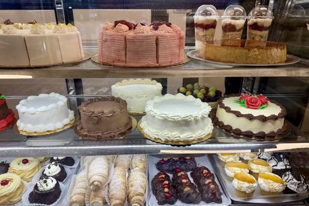 Familia Vallejos Bakery