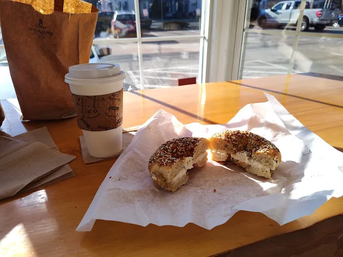 Deke's Bagels Picture 2
