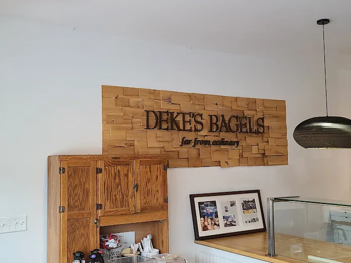 Deke's Bagels Picture 10