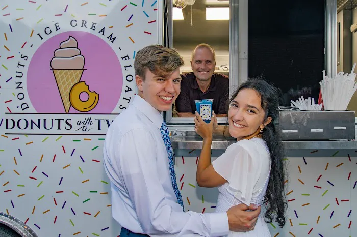 Donuts with a Twist Picture 9