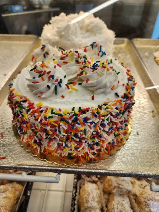 Cheri's Bakery Picture 9