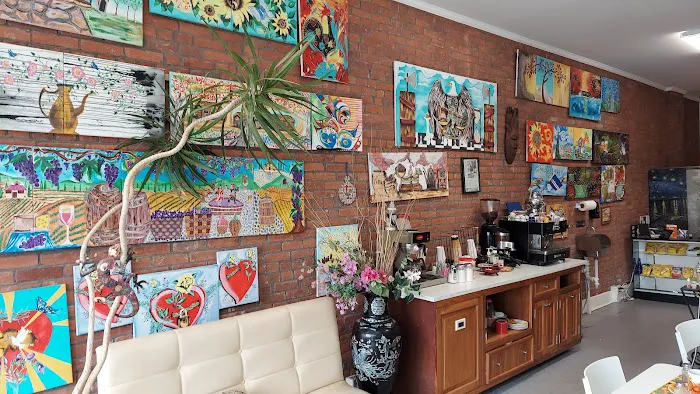 Visual Aroma Cafe and Bar Picture 2