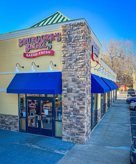 Bruegger's Bagels Picture 3