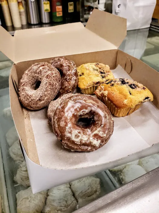 Icing On the Cake Bakery Picture 4