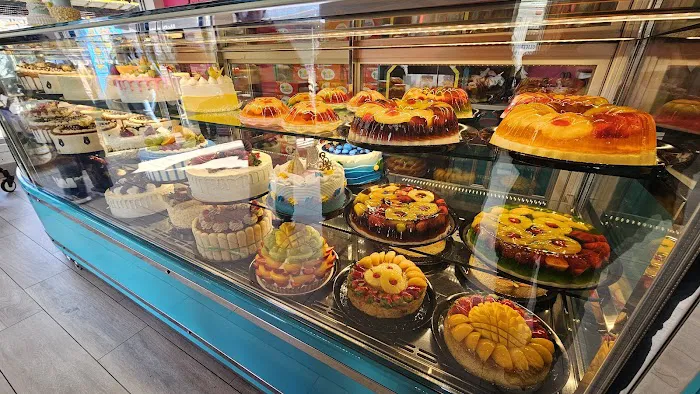 La Mexicana Bakery Picture 1