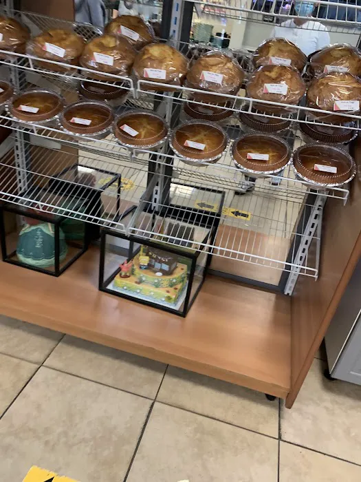 Padaminas NY Bakery Picture 7