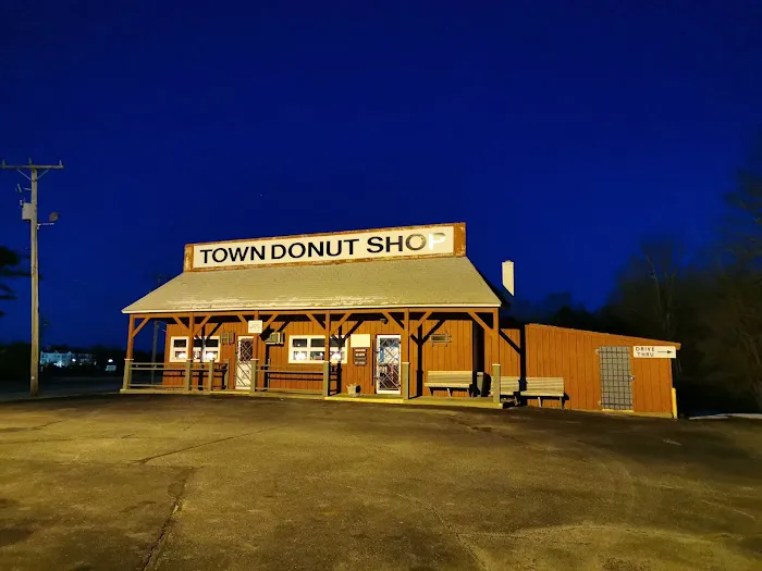 Town Donut Shop Picture 1