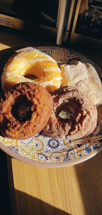 Town Donut Shop Picture 5