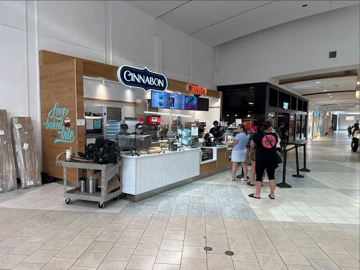 Cinnabon Picture 3
