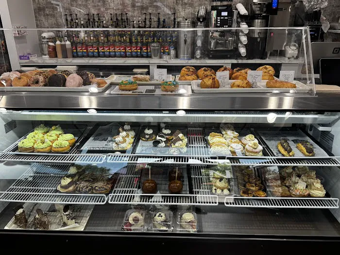Donut factory Picture 1