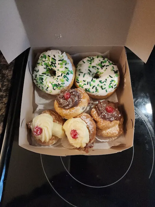 Scialo's County Bakery Picture 8