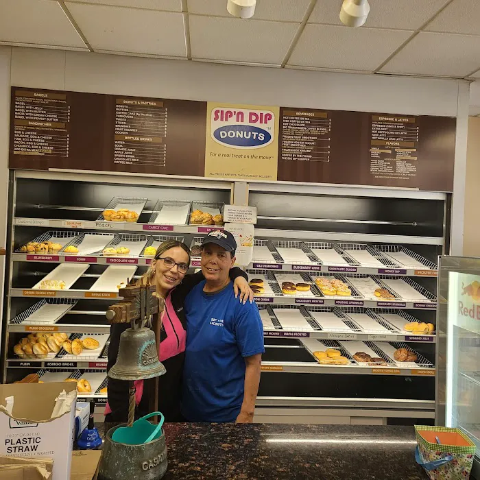 Sip N Dip Donuts Picture 4