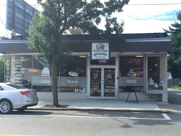 Taunton Ave Bakery Picture 4