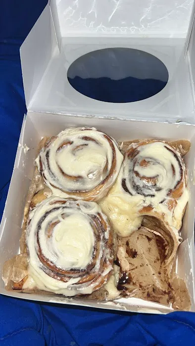 Cinnabon Picture 5