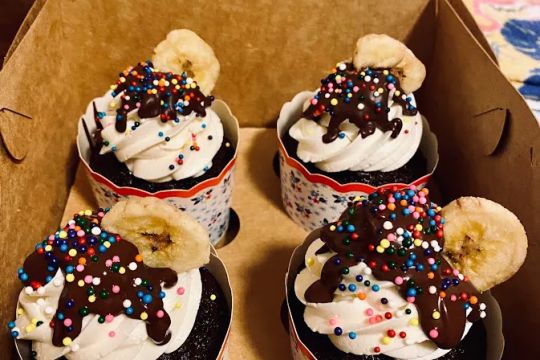 Bella & Bear Baking Company