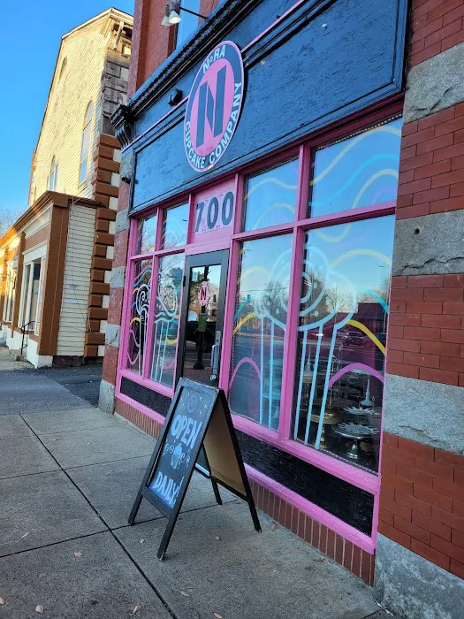 NoRA Cupcake Company Picture 3