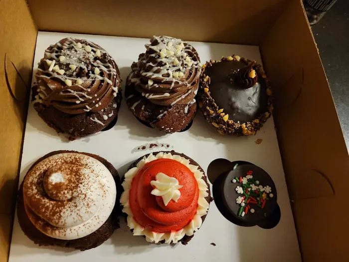 NoRA Cupcake Company Picture 9