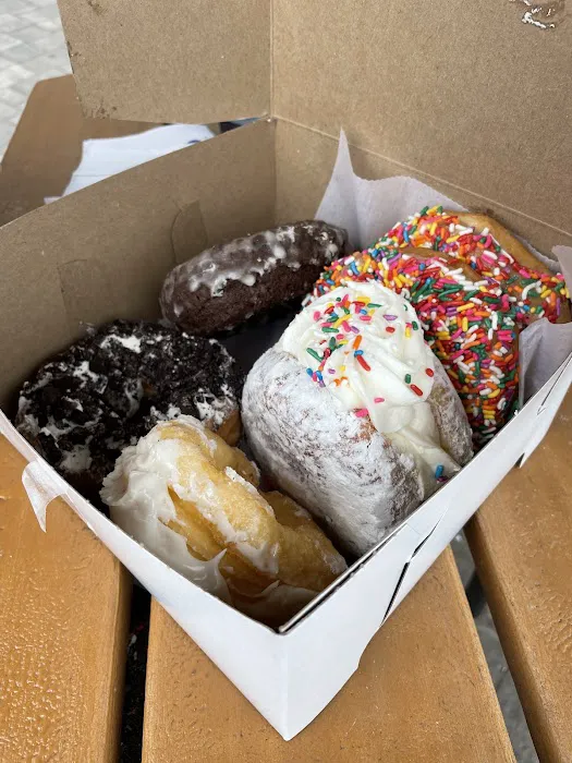 Neil’s Donuts Picture 4
