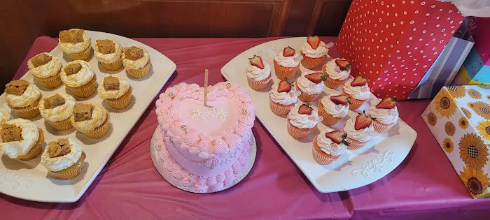Alyssa's Cakery Picture 5