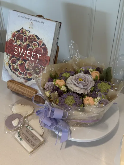 Sugar & Flower Bake Shop Picture 4