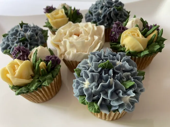 Sugar & Flower Bake Shop Picture 9