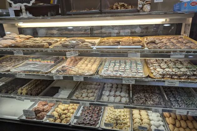 Motta's Pastry & Bake Shop