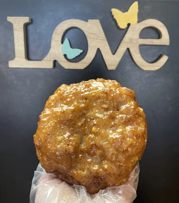 Glaze 'n Daze Donuts Picture 9
