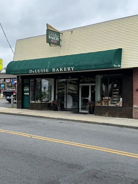 DeLuise Bakery Picture 2