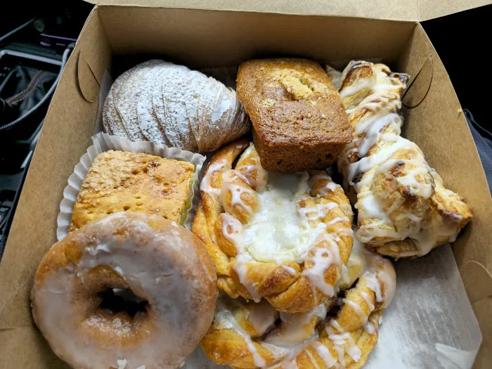 DeLuise Bakery Picture 1