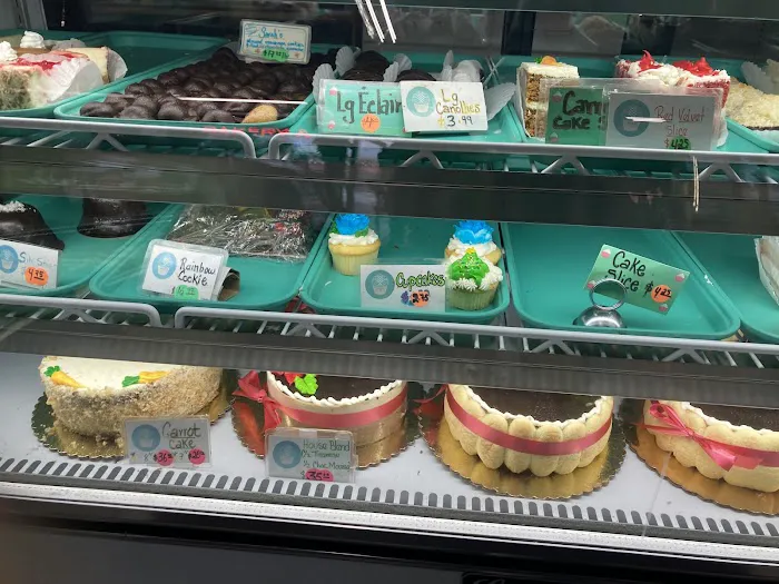DeLuise Bakery Picture 10
