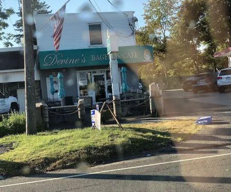 Devine's Bagels & Café