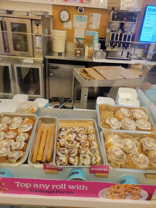 Cinnabon Picture 6