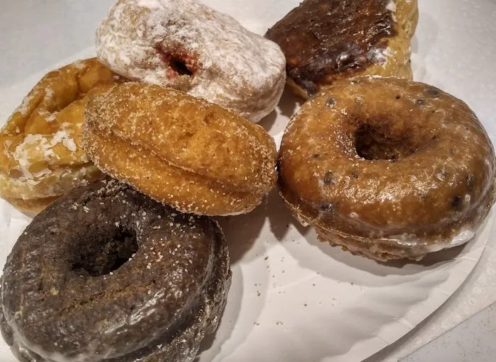 Heav'nly Donuts Picture 1