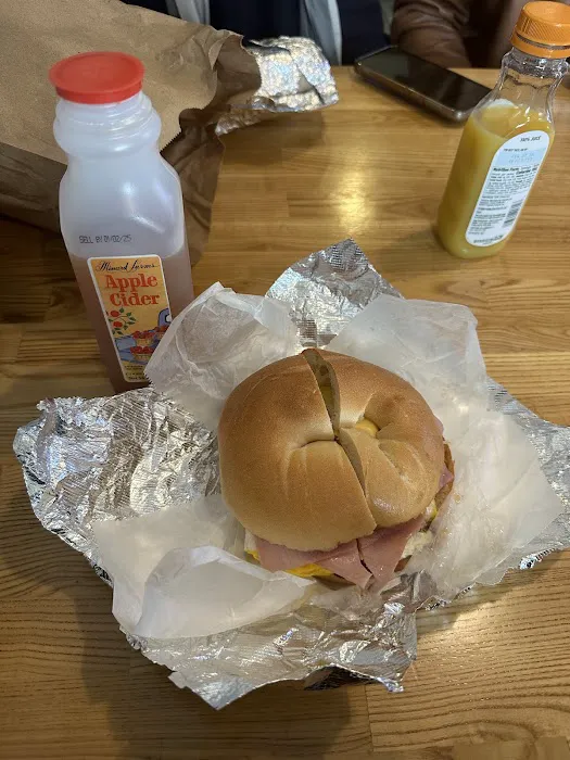 The Bagel Shoppe Picture 5