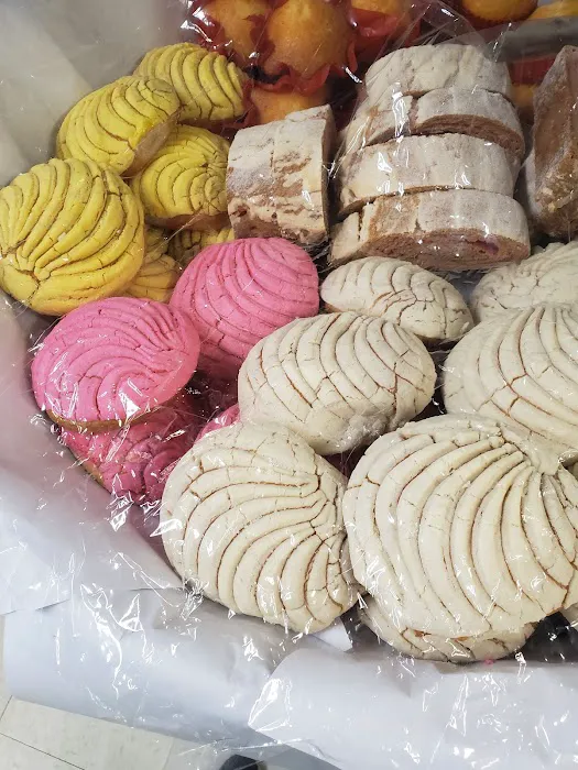 La Tiendita Bakery & Restaurant Picture 2
