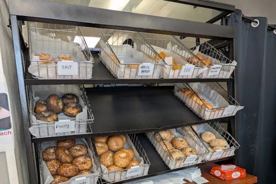 Mamas Bagels