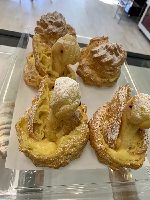 El Cisne Bakery Picture 9