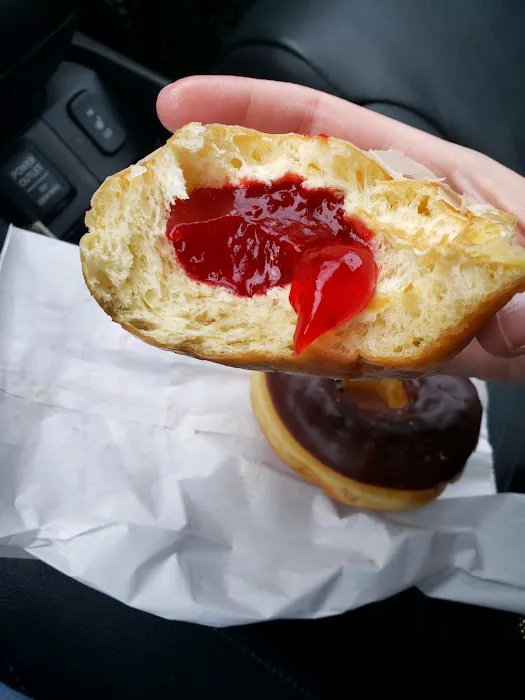 Daily Made Donuts Picture 6