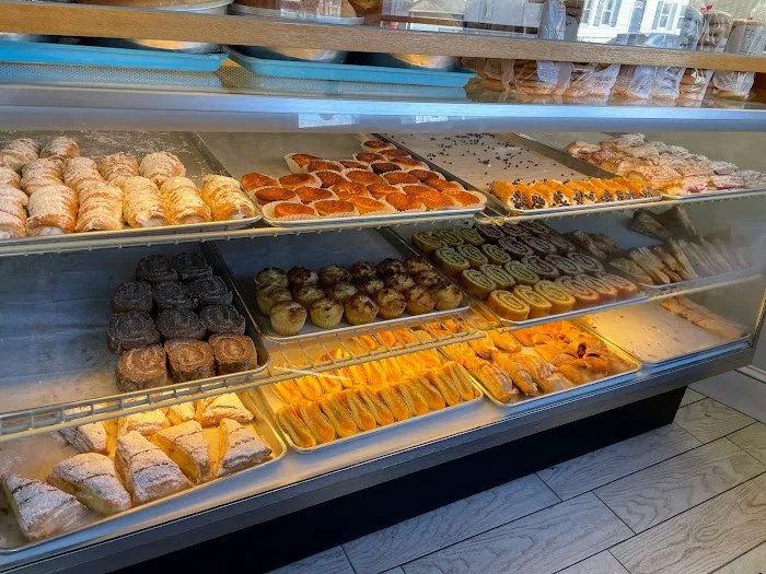 Cinderella's Bakery Picture 2