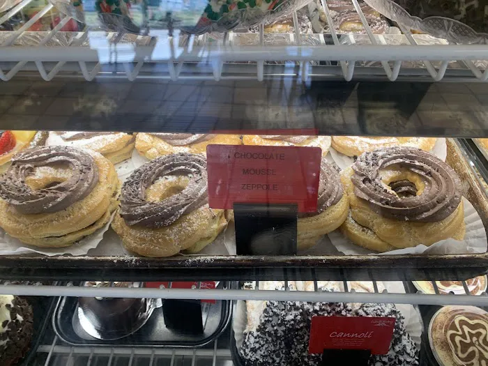 LaSalle Bakery Picture 2