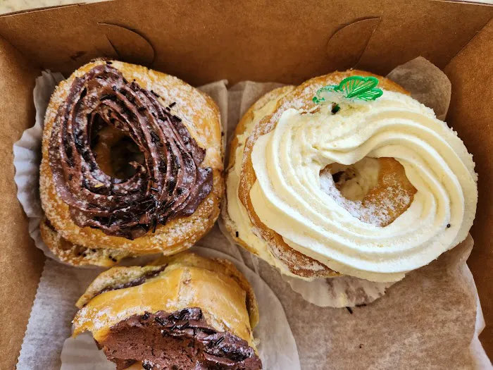 LaSalle Bakery Picture 9