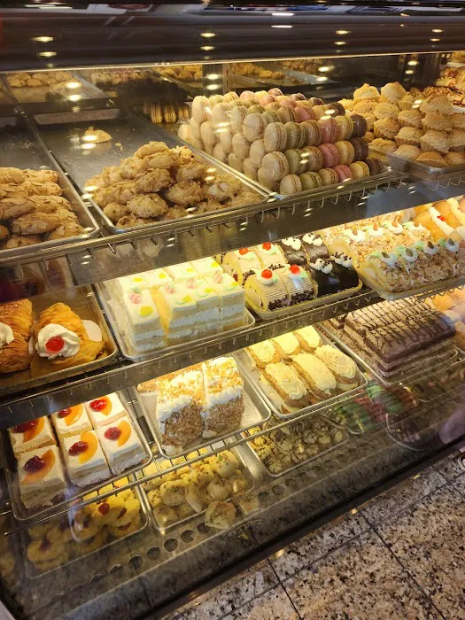 Mozzicato De Pasquale Bakery And Pastry Shop Picture 3