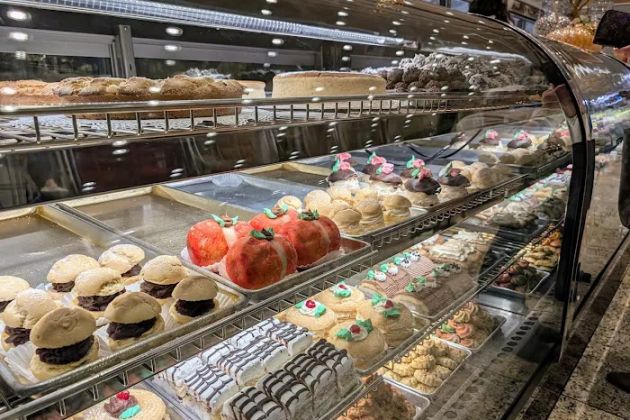 Mozzicato De Pasquale Bakery And Pastry Shop