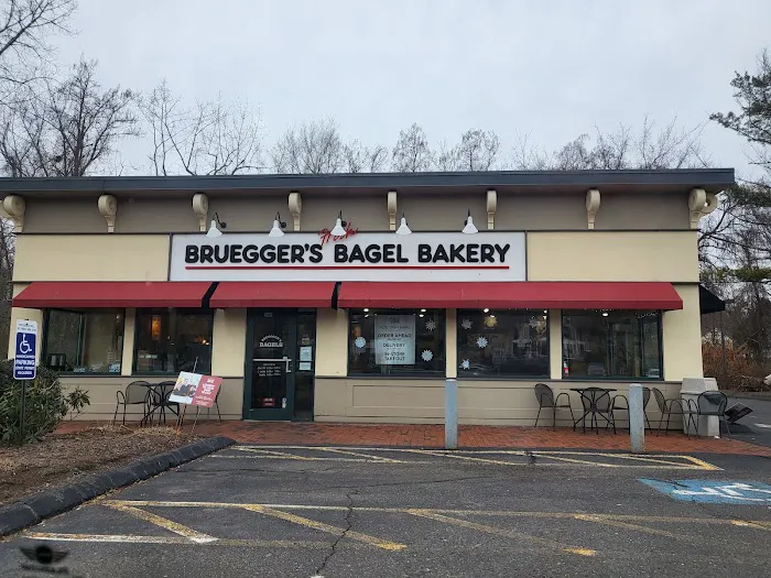 Bruegger's Bagels Picture 3