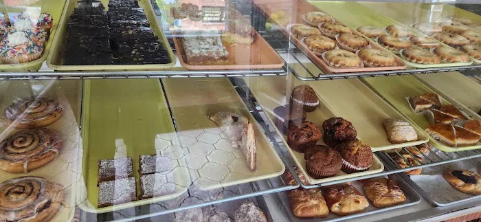 Marianna's Belltop Bakery Picture 4