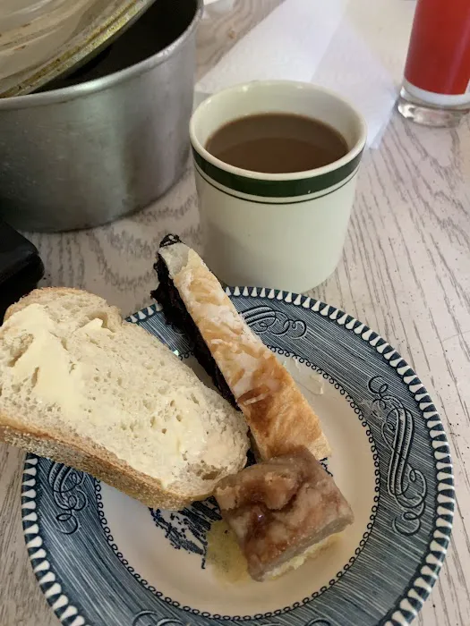Marianna's Belltop Bakery Picture 6